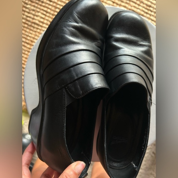 Dansko Black Leather Mules With Cushioned Comfort - Picture 10 of 12